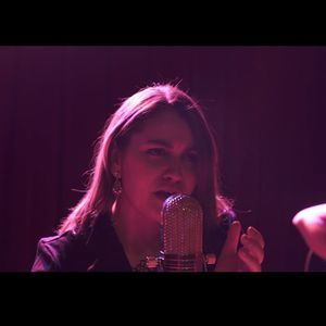 Meet your Posher, Joanie